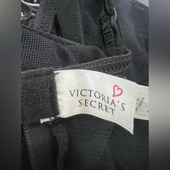 Victoria's Secret‎ Nightgown 34C  Women's Short Sexy Sheer Negligee Black - Picture 9 of 10